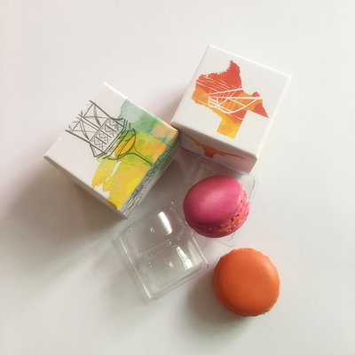 2 pcs de papel de impresión de macarrones caja de regalo de embalaje Macarrones con bandeja interior