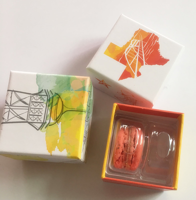 2 pcs de papel de impresión de macarrones caja de regalo de embalaje Macarrones con bandeja interior