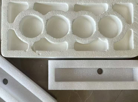 Envases de plástico de poliestireno blanco con material de protección personalizado