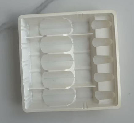 El fabricante suministra 3 ml de plástico en polvo en una botella de Xilin