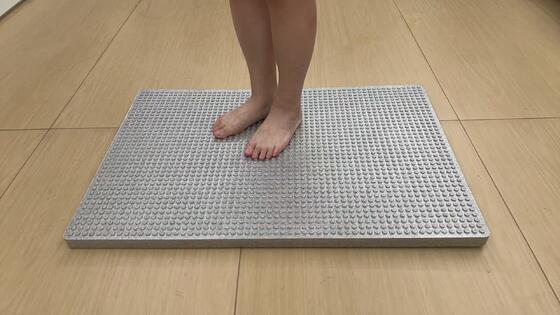 Mold Resistant Fast Drainage Shower Mat with Massage Bumps Non Slip Bathroom Safety Mat